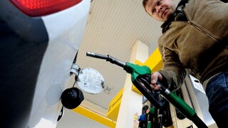 Cena palív sa zvýši. Začalo platiť embargo na dovoz ruských ropných produktov