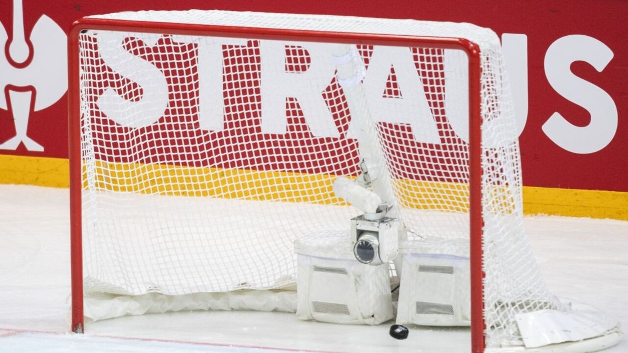 Švédsko vyhralo nad Rakúskom 3:1. Úvodný zápas bol povinným víťazstvom