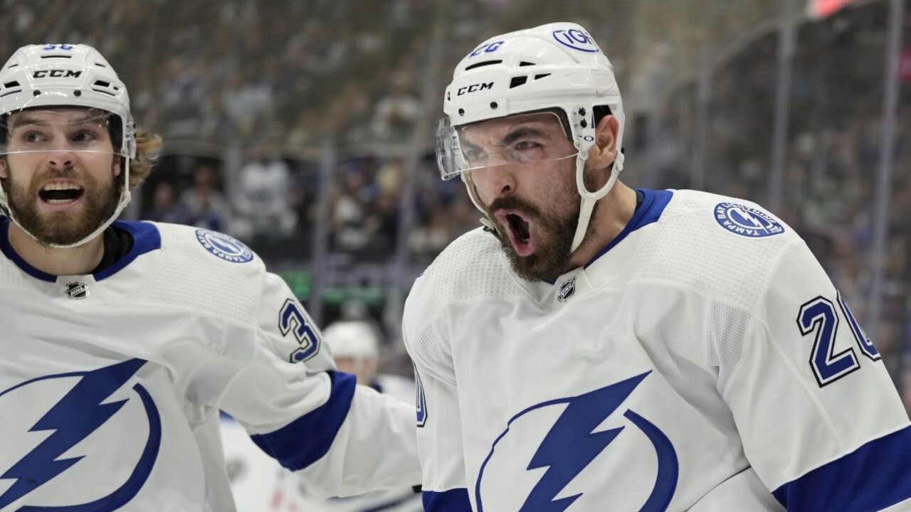 NHL: Hokejisti Tampy Bay v zostave s Černákom postúpili do 2. kola play off