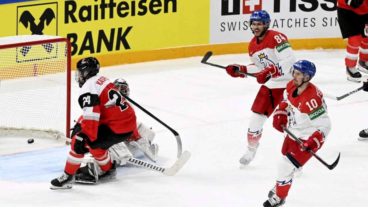 Česko po prvýkrát v histórii MS prehralo s Rakúskom. Rozhodli nájazdy