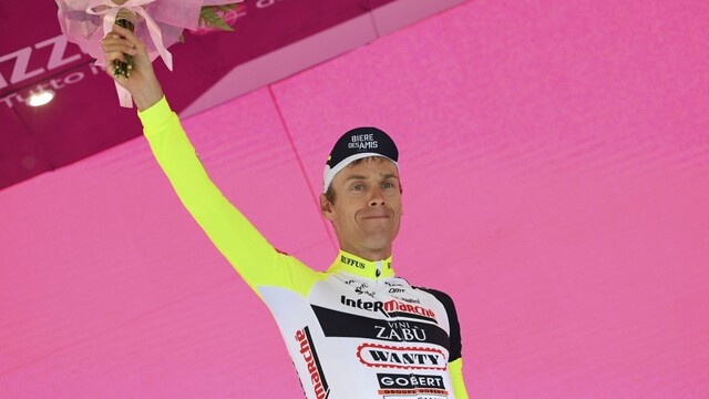 Český cyklista Jan Hirt dosiahol na šestnástej etape Gira d’Italia životné víťazstvo