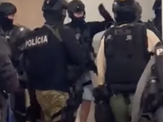 Muž, ktorý sa vyhrážal masovou vraždou na Spiši, je už v rukách polície