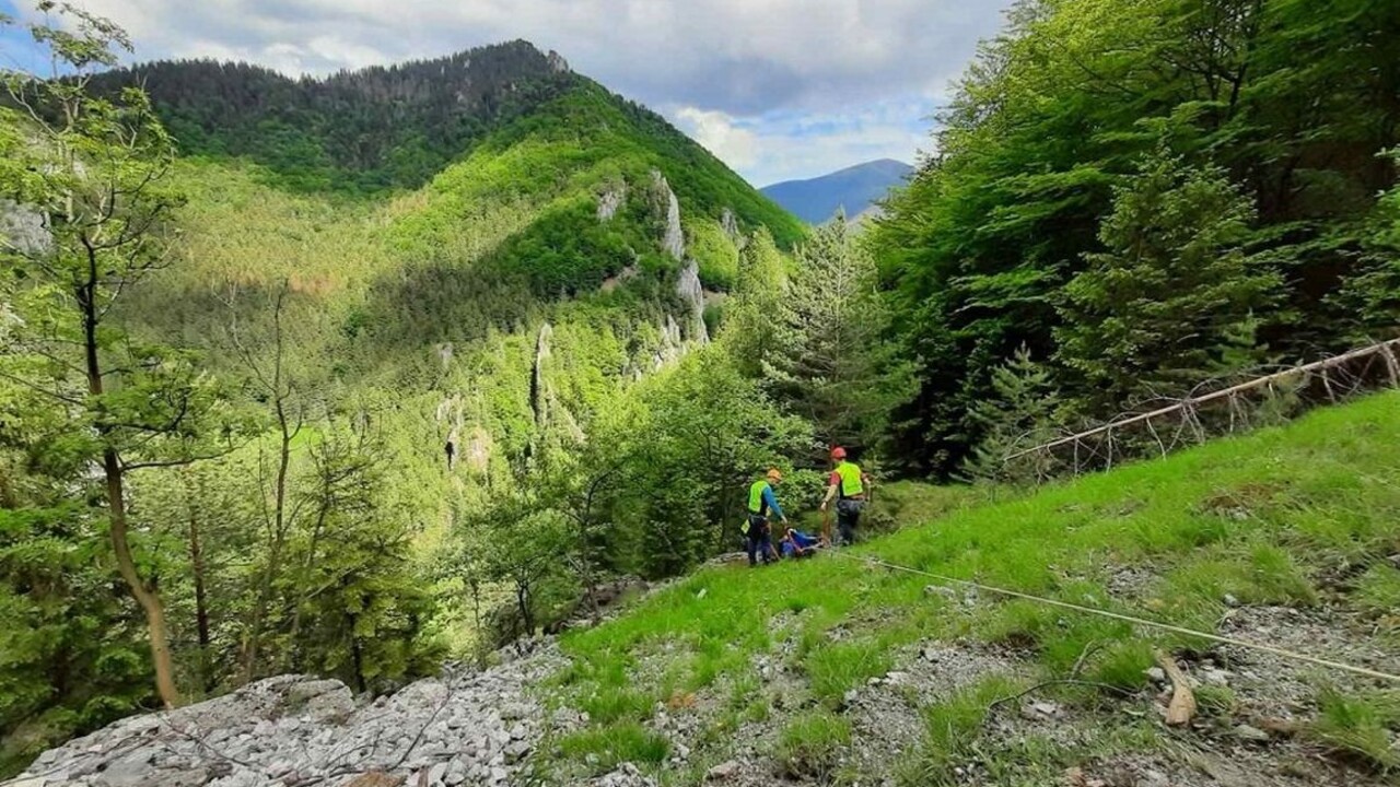 Obrovská tragédia v Malej Fatre. Po páde zo Zbojníckeho chodníka zomrel 15-ročný chlapec