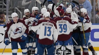 NHL: Neskutočné ofenzívne divadlo. Avalanche triumfovali nad Oilers v 14-gólovej prestrelke