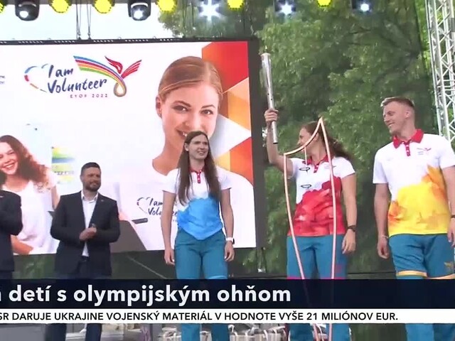 Z Ríma priniesli do Parku pod Pamätník SNP olympijský oheň