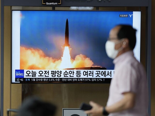 Ďalší raketový test Pchjongjangu. Severná Kórea odpálila osem striel krátkeho doletu