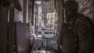 Rusko podľa Ukrajiny na Donbase popravilo 21 dezertérov, viacerí boli trestanci