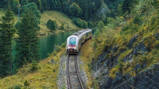FOTO: Železničná spoločnosť a rezort dopravy podporia domáci turizmus. Spustia prevádzku letných vlakov