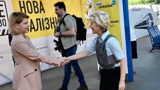 Von der Leyenová pricestovala do Kyjeva. So Zelenským preberie členstvo Ukrajiny v EÚ