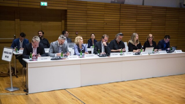 Poslancov čaká náročná úloha vybrať nového šéfa RTVS, povedal riaditeľ Českej televízie