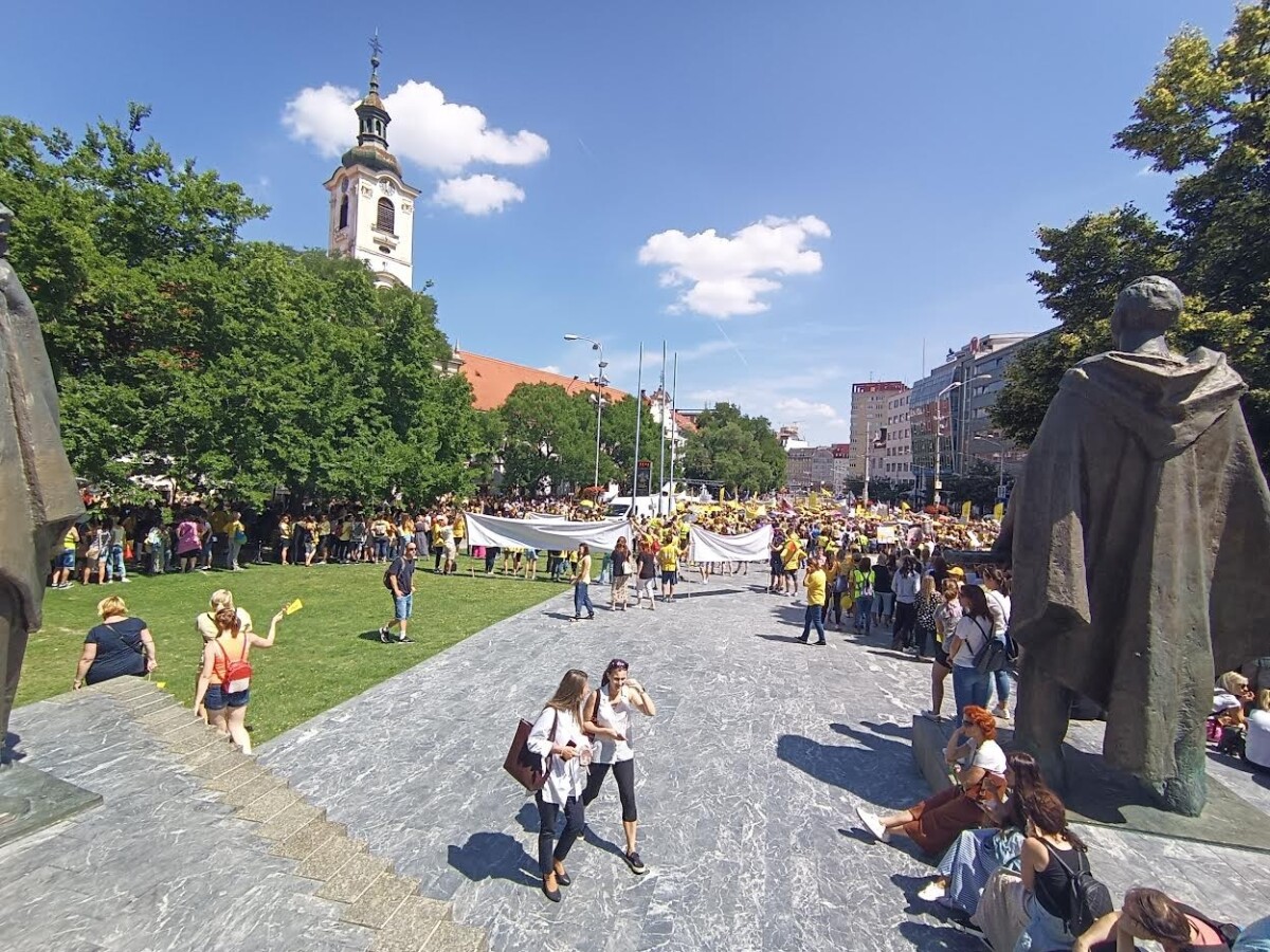 protest učiteľov