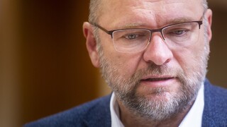 Odvolávanie Sulíka: Hlasovanie o vyslovení nedôvery parlament nestihol