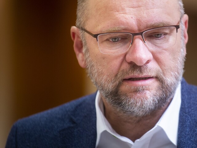 Odvolávanie Sulíka: Hlasovanie o vyslovení nedôvery parlament nestihol