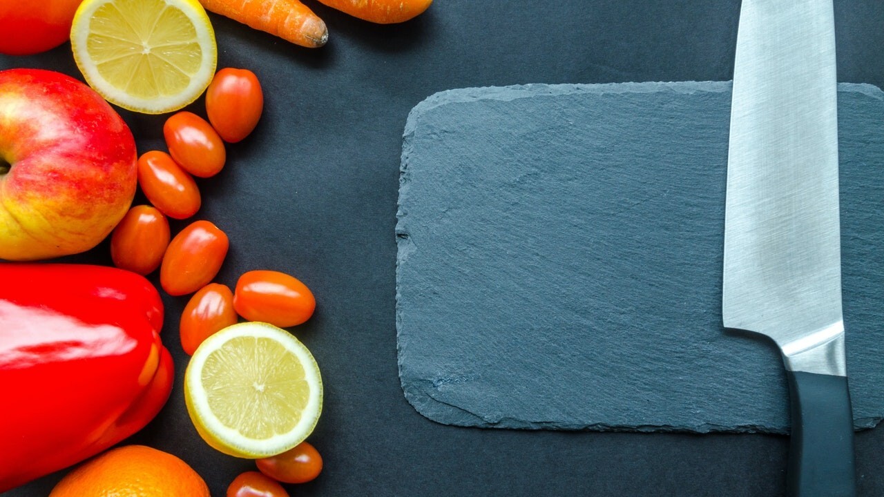 Surová strava do štvrtej poobede, a potom prakticky čokoľvek: Toto sú princípy diéty RT4