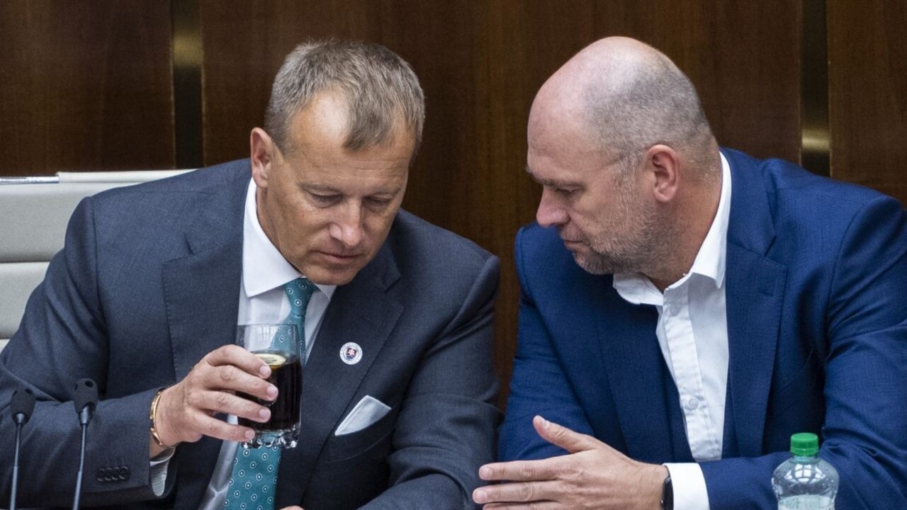 Kollár ako zmierovateľ? Stretol sa s Hegerom aj Sulíkom, chce plne funkčnú koalíciu