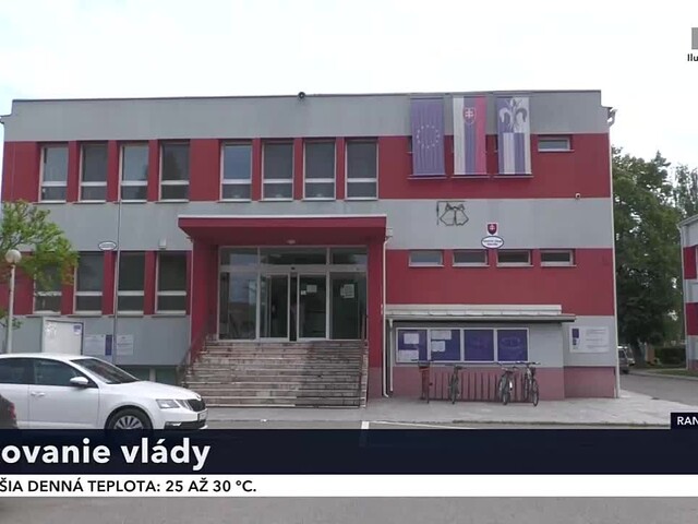 Vláda sa návrhom výstavby nemocníc zaoberať nebude. Vyžiadala si čas do konca týždňa