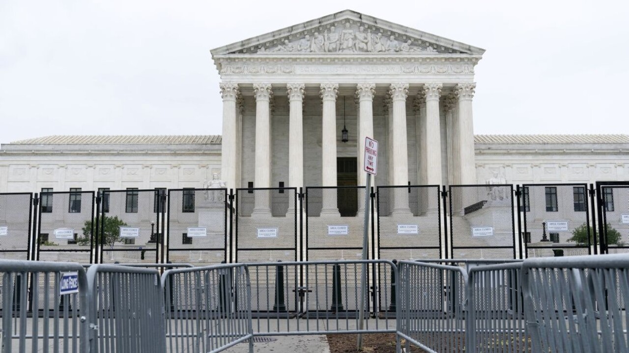 Najvyšší súd USA rozhodol: Američania majú základné právo nosiť na verejnosti strelnú zbraň