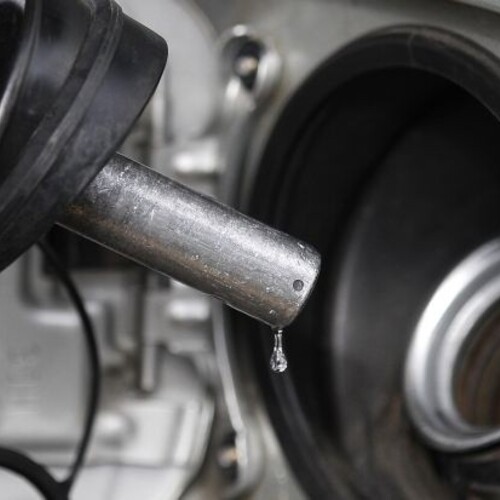 Tankovanie v Maďarsku bude obmedzené. Na niektorých staniciach bude limit len 50 litrov denne