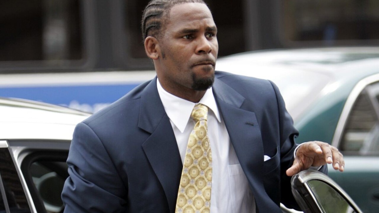 Spevák R. Kelly dostal 30 rokov väzenia za dlhoročné sexuálne zneužívanie žien