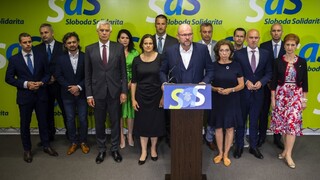 Koalícia chce prerokovať balíček protinflačnej pomoci, SaS pozvali zapojiť sa online