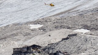 Obetí po tragédii v Alpách opäť pribudlo, záchranári našli ďalšie telá