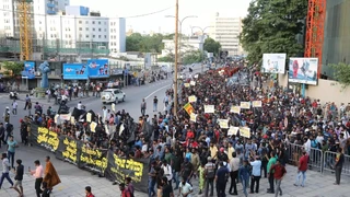 Prezident Srí Lanky utiekol pred davom demonštrantov. Krajina sa zmieta v najhoršej ekonomickej kríze