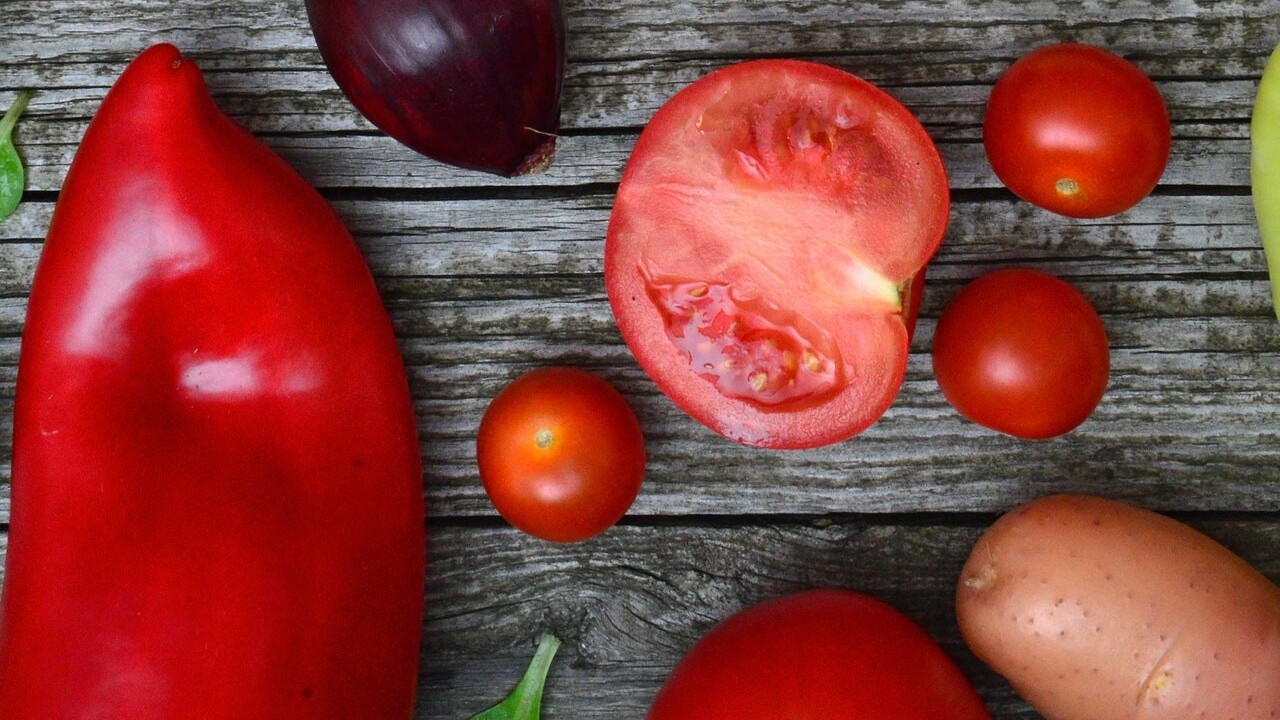 Červená diéta sľubuje zhodiť tri kilá za týždeň: Nemá takmer žiadne obmedzenia okrem farby