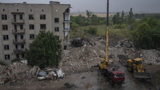 ONLINE: Na Ukrajine prišlo o život už vyše päťtisíc ľudí, Rusko blokuje východy z okupovaného Melitopolu