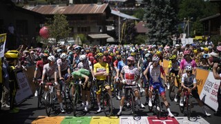 Tour de France opúšťajú dvaja jazdci, mali pozitívny test na koronavírus