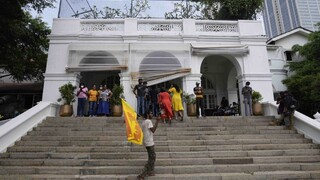 Demonštranti vtrhli do úradu premiéra, na Srí Lanke vyhlásili výnimočný stav