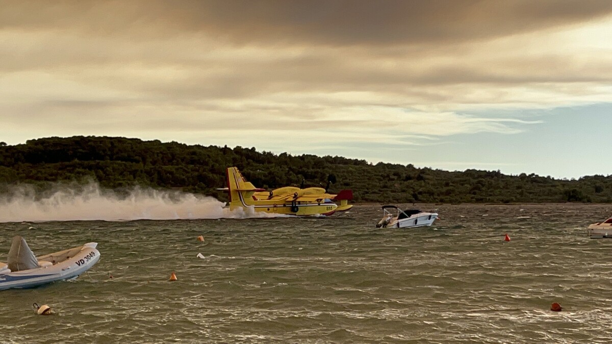 Požiar v oblasti Vodice - Srima