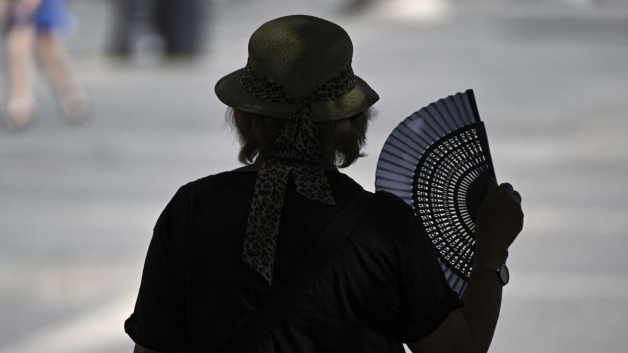 Obmedziť pobyt na slnku, cvičiť radšej skoro ráno. Na čo si dať pozor v čase horúčav?