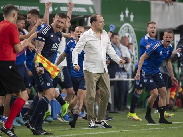 Slovan sa v kotli Ferencvárosu neuvaril. Bol to komplexný výkon, hodnotí tréner Weiss