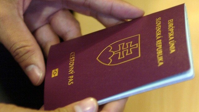 Pozor na cestovné pasy, odkazuje polícia. Po strate sa za vydanie nového platí viac