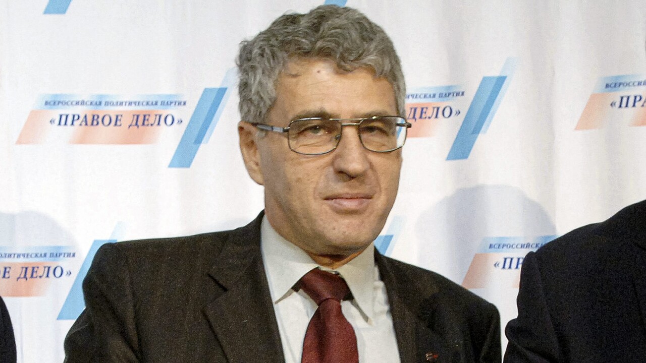 Polícia v Moskve nakrátko zadržala opozičného politika. Opakovane kritizoval politiku voči Ukrajine