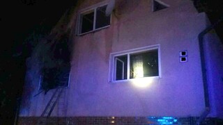 Požiar rodinného domu v Námestove neprežil jeden človek