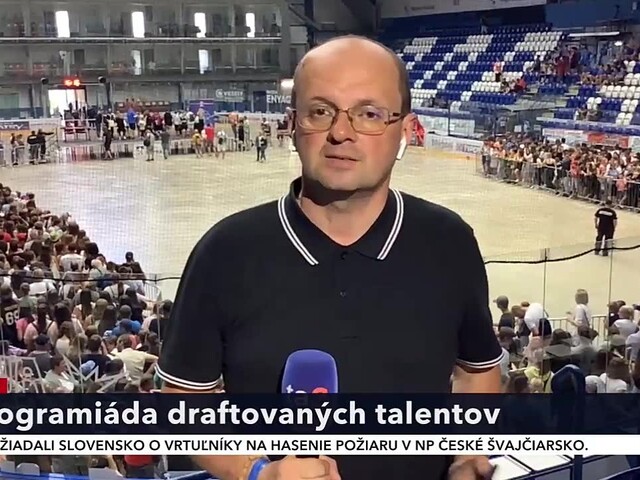 Poprad privítal draftované talenty. Hokejoví nadšenci sa tešili z autogramiády