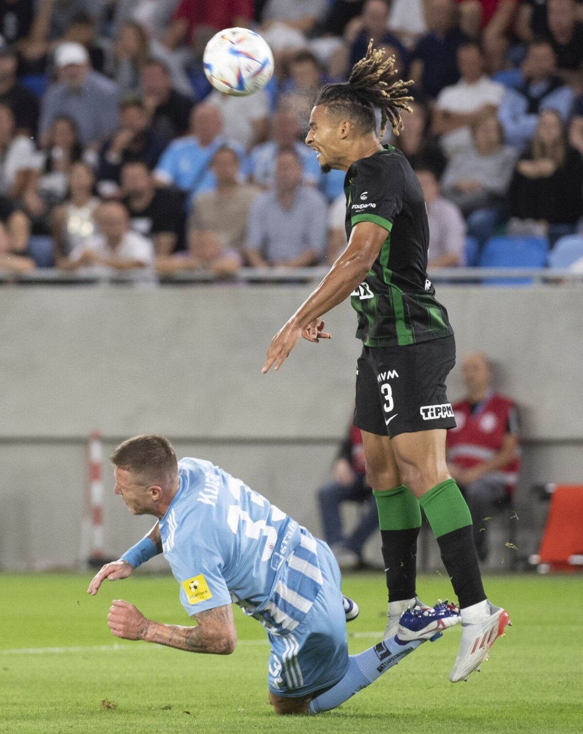 Futbalista Ferencvárosu Samy Mmaee