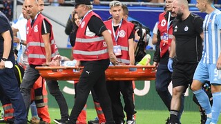 Medveděv utrpel počas zápasu Slovan verzus Ferencváros otras mozgu, dostal aj epileptický záchvat