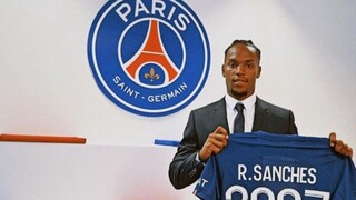 Paríž St. Germain má už štvrtú letnú posilu, získal Portugalčana Sanchesa