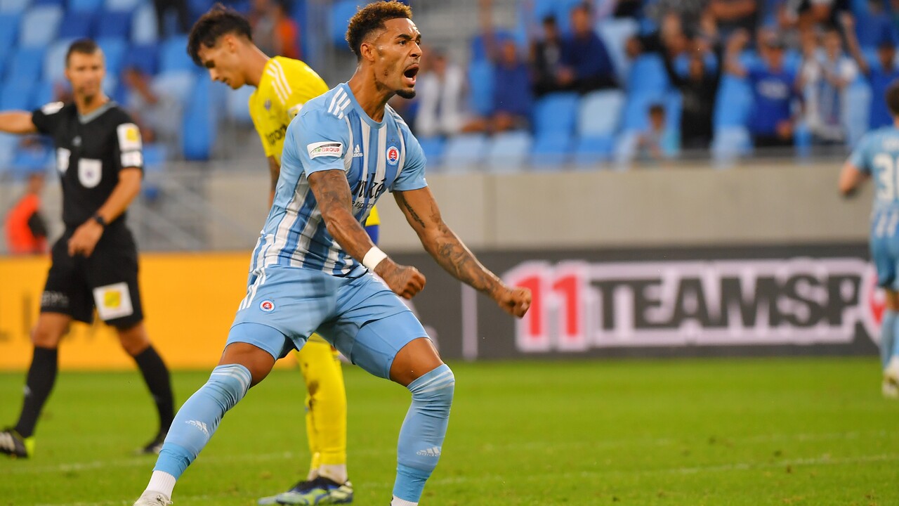 Slovan si do odvety vybudoval solídnu pozíciu. Na ihrisku Olympiakosu Pireus remizoval 1:1