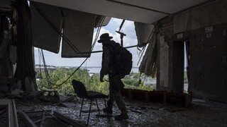 ONLINE: Ukrajina vyšetruje tisíce podozrení z vojnových zločinov. Zelenskyj žiada silnejšiu reakciu na kroky Moskvy