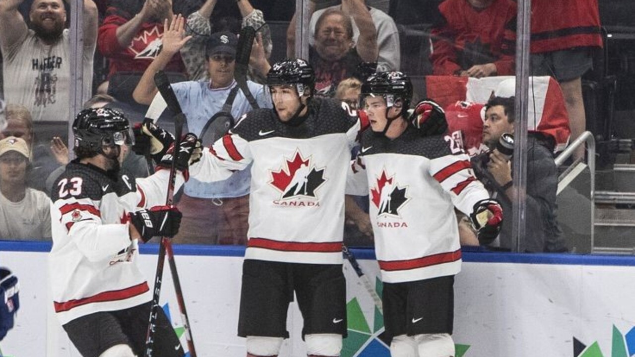 Kanada si na MS do 20 rokov poradila s Českom, Američania rozdrvili Rakúsko