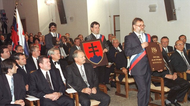 Gašparovič_Mečiar_ústava