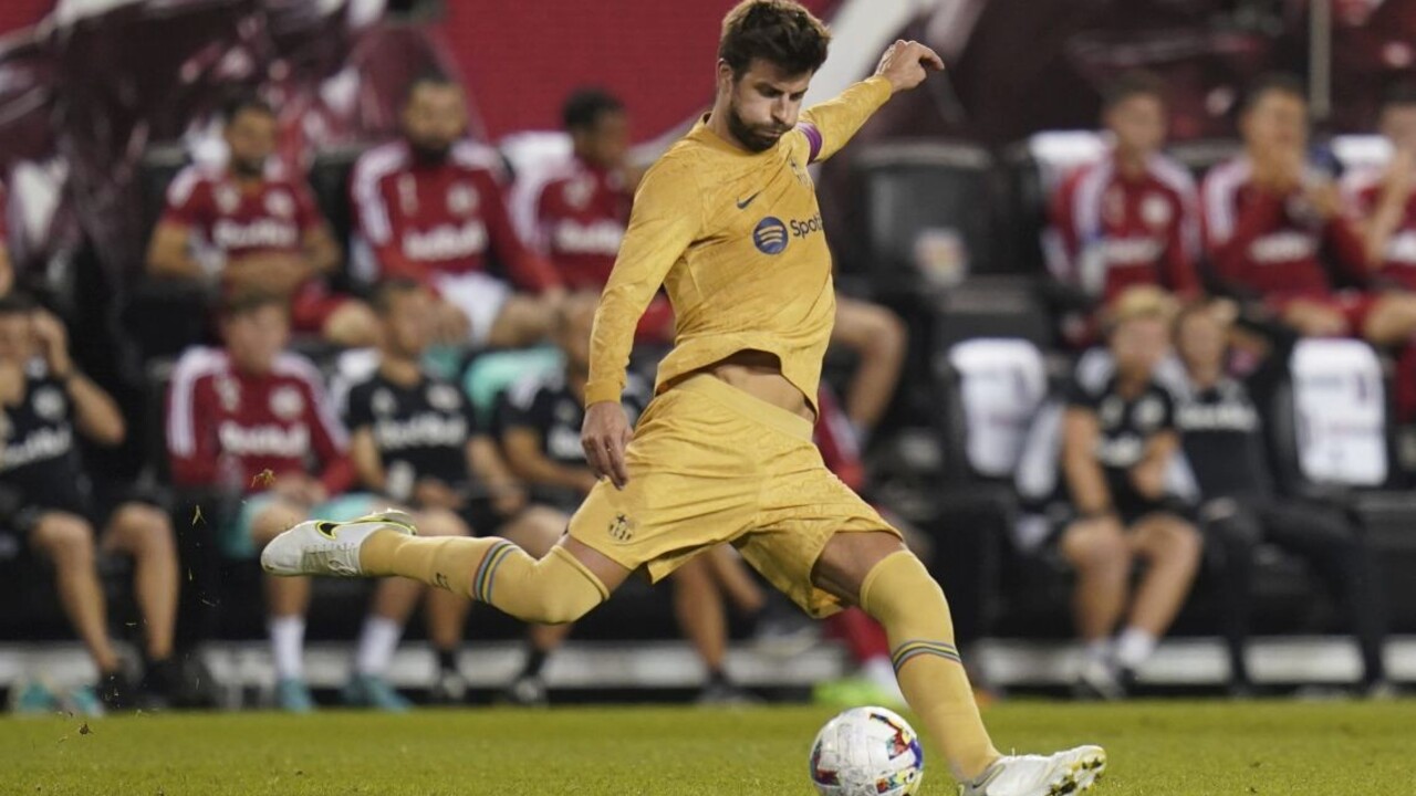 Dlho sám nezostal. Pique sa ukázal na verejnosti s novou priateľkou