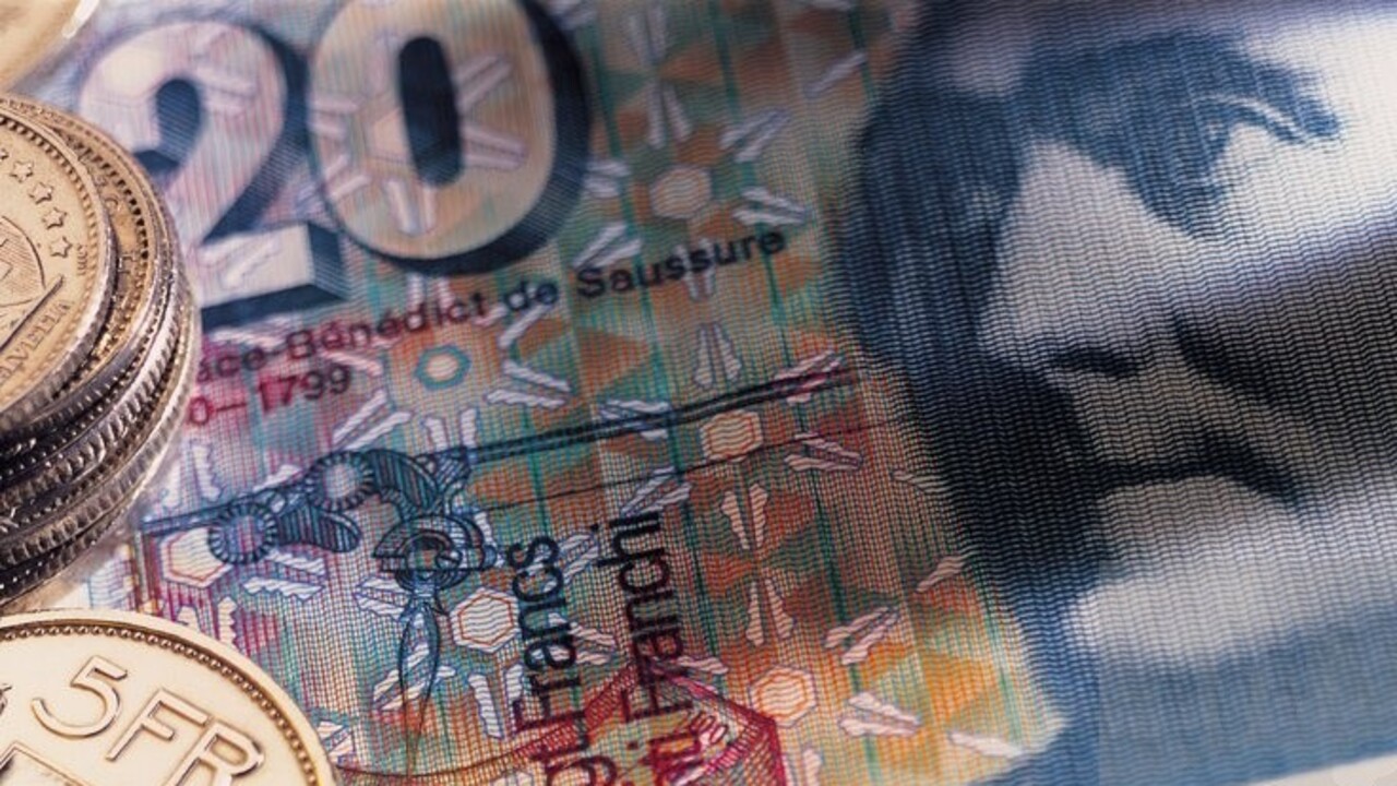 Vo Švajčiarsku odsúdili Slovenku. Dôchodcu obrala o viac než 135-tisíc eur, dal jej aj kľúče od svojho bytu