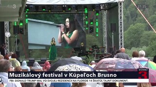 Pätnásty ročník Muzikálového festivalu Jozefa Bednárika ovládol slávny muzikál Na skle maľované