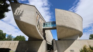 Časť osláv SNP sa konala bez verejnosti, zástupcov Bieloruska a Ruska do Banskej Bystrice nepozvali