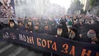 V Srbsku protestovalo tisíce ortodoxných kresťanov. Nesúhlasia s podujatím pre LGBT komunitu