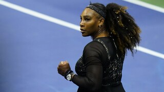 Serena Williamsová sa do dôchodku neponáhľa. V 2. kole US Open zdolala svetovú dvojku